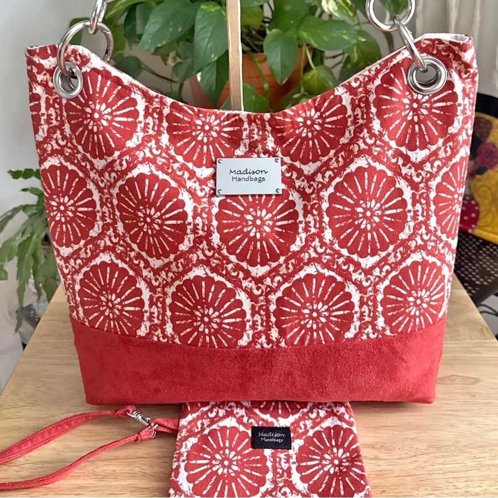 Madison Handbags Canvas Tote w/ Matching Wristlet Spring Summer Resort Vaca